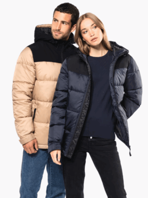 Parka matelassée K6163 Kariban unisexe : chaude, confortable et légère, avec capuche. Idéale pour le quotidien, les activités outdoor et la personnalisation textile.