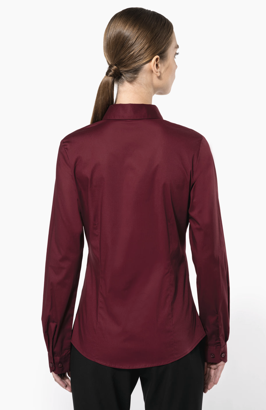 Chemise femme K530 Kariban en coton et élasthanne. Élégante, confortable et ajustée, idéale pour un look professionnel et la personnalisation textile.