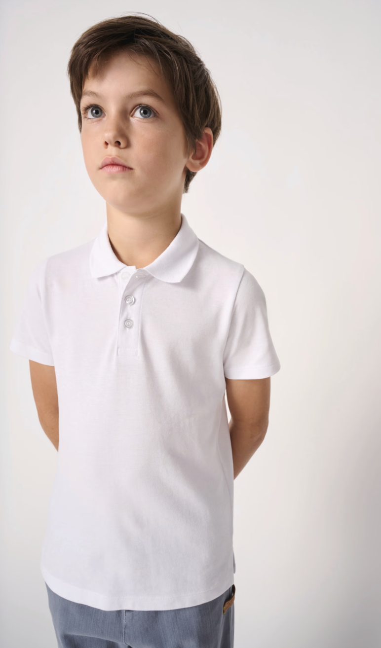 Polo IB297 enfant en piqué de coton. Confortable, respirant et résistant, idéal pour écoles, clubs et associations. Personnalisable selon vos besoins.