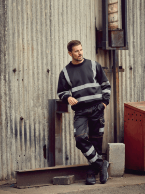 Sweat-shirt col rond YHVJ510 YOKO. Haute visibilité, confortable et résistant, idéal pour le travail en extérieur et la personnalisation textile.