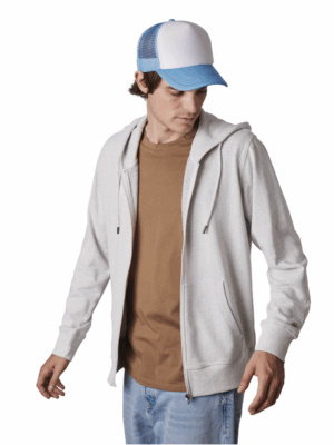 Casquette trucker KP111 Kariban. Style rétro, filet respirant et visière incurvée. Idéale pour la personnalisation textile et les événements promotionnels.