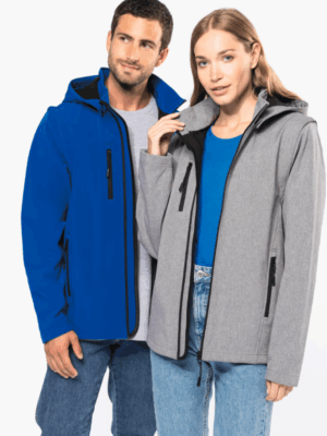 Veste softshell unisexe K422 Kariban. 3 couches, capuche, manches amovibles, résistante et personnalisable. Idéale pour le travail et les activités outdoor.