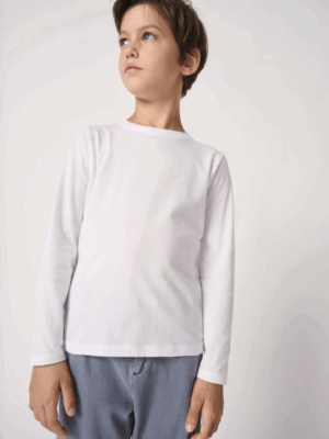 T-shirt enfant manches longues IB314 Idéal Basic. Léger, doux et confortable, 100 % coton, parfait pour le quotidien ou la personnalisation textile.