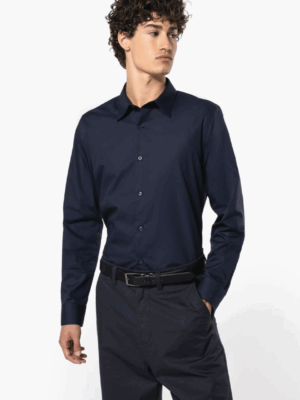 Chemise popeline homme K513 Kariban : élégante, confortable et idéale pour le travail ou la personnalisation. Coupe soignée et tissu résistant.