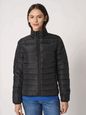 Découvrez la doudoune matelassée femme IB6176 : légère, chaude et idéale pour la personnalisation professionnelle ou événementielle.