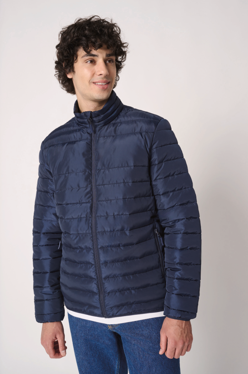 Doudoune matelassée homme IB6175 : chaude, légère et idéale pour la personnalisation professionnelle, associative ou événementielle.