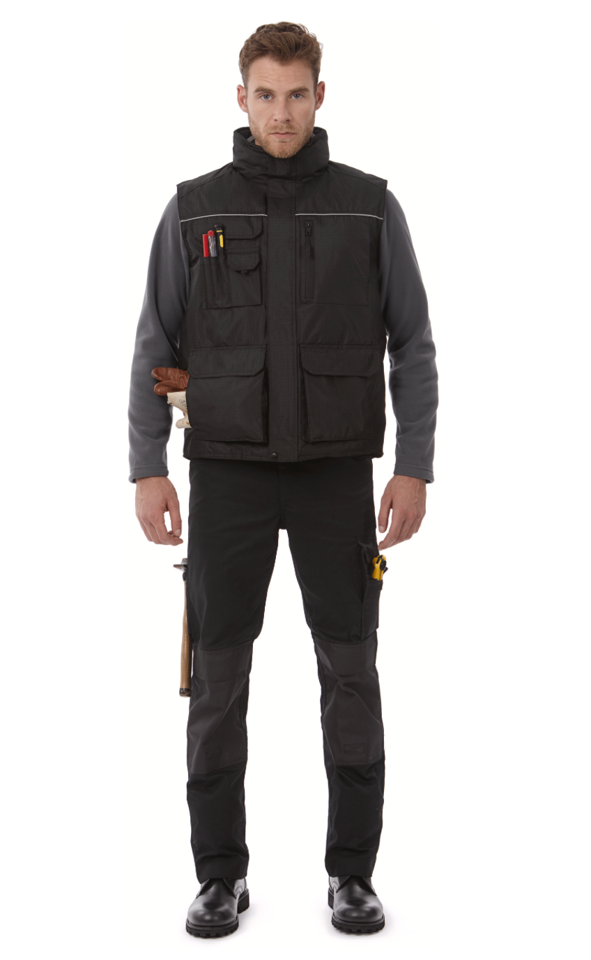 Bodywarmer CGJUC40 Expert Pro : résistant, chaud et fonctionnel, pensé pour les professionnels. Multiples poches, conception robuste et idéal pour la personnalisation.