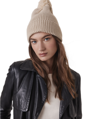 Bonnet KP959 avec pompon, chaud et confortable. Accessoire hivernal idéal pour équipes, événements, merchandising et personnalisation textile.
