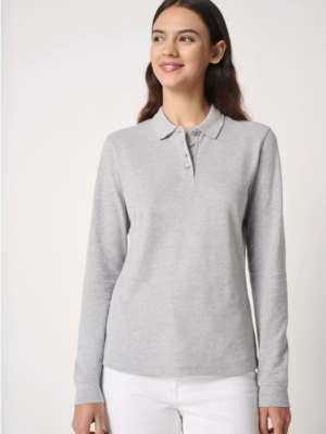 Polo piqué femme IB223 iDeal Basic Brand. Confortable, résistant et élégant, idéal pour les tenues professionnelles, l’accueil, l’hôtellerie et l’événementiel.