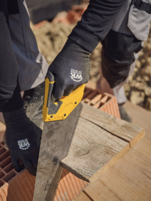 Gants tactiles de protection WKP709 contre les coupures, résistants et compatibles écrans tactiles. Idéals pour les environnements professionnels exigeants.