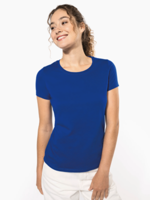 Le K3026IC Bio150 IC est un t-shirt femme en coton biologique de 150 g/m², doux et polyvalent, alternative idéale au crop top-femme-tee-shirt, parfait pour le quotidien et la personnalisation textile.